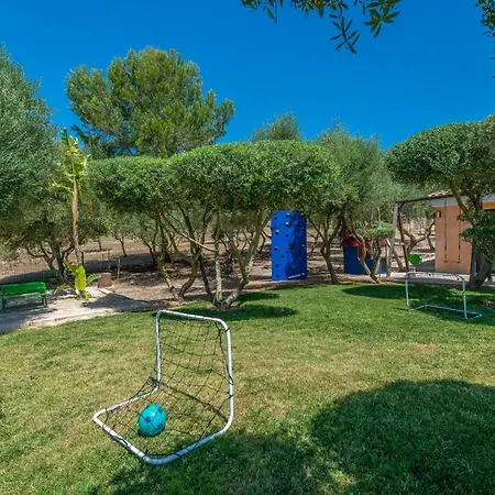 Son Vador Villa